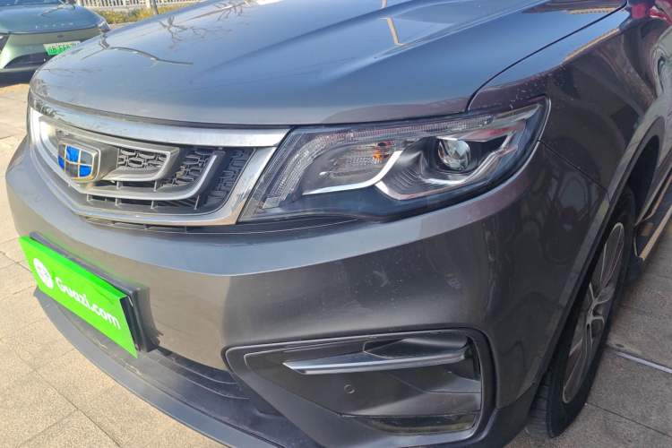 Used Geely Auto Emgrand X7 Sport 2018 1.8TD Automatic Two-Wheel Drive Smart Connect 4G Internet Edition
