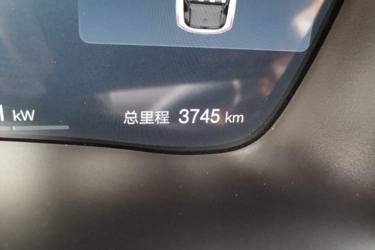 Used BYD Song PLUS New Energy 2025 DM-i Intelligent Driving 112KM Prestige Model Odometer Close Up