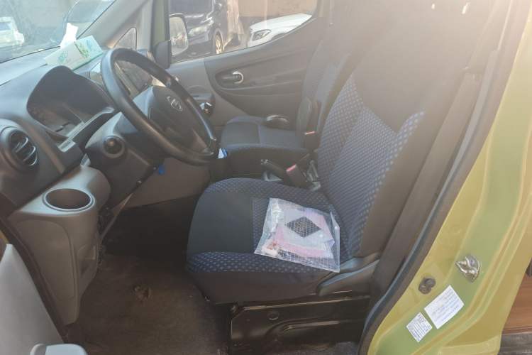 Used Nissan NV200 2013 1.6L Luxury Model China IV Standard Left Front Seat