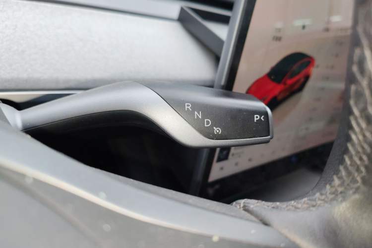 Used Tesla Model Y 2023 Rear-Wheel-Drive Version