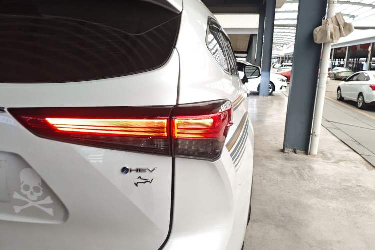 Used Toyota Highlander 2024 2.5L Smart Electric Hybrid Dual-Motor Two-Wheel-Drive Elite Edition 5 Seats
