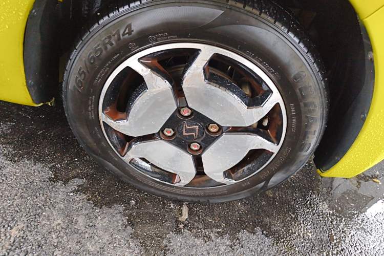 Used SOL E10X 2021 302 km Range Luxury Version 31.4 kWh