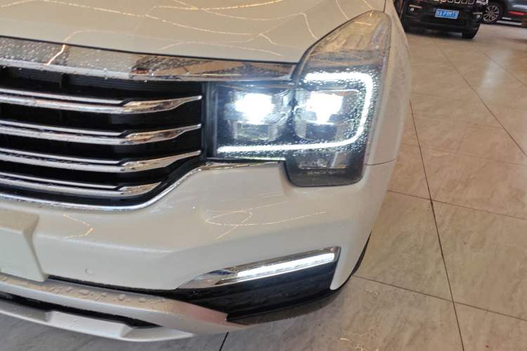 Used GAC Trumpchi GS8 2017 320T Two-Wheel Drive Luxury Smart Connectivity Version (7 Seats)