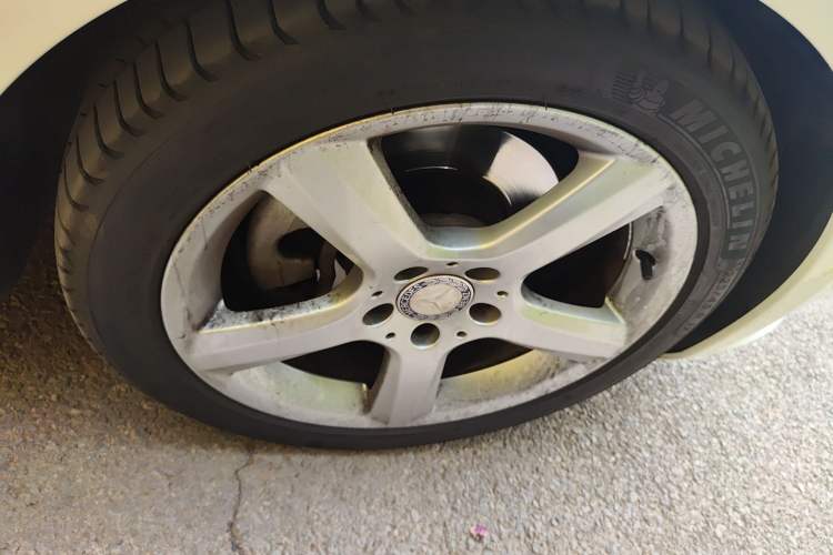 Used Mercedes-Benz SLK-Class 2011 SLK 200 Fashion Model
