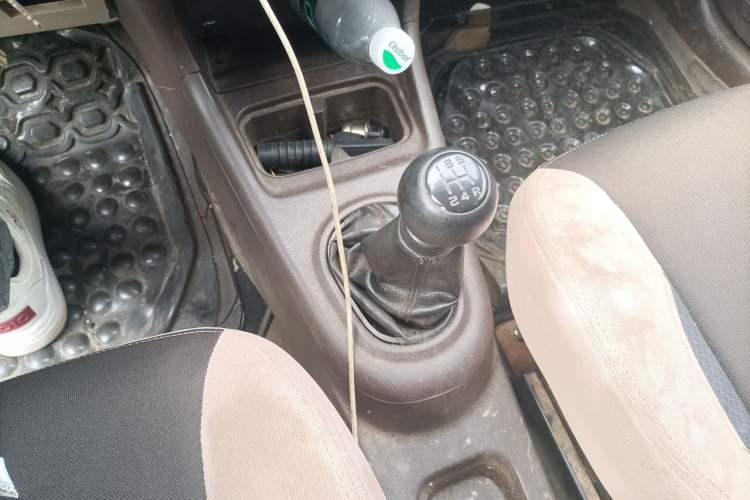 Used Zotye Z100 2013 1.0L Standard Version