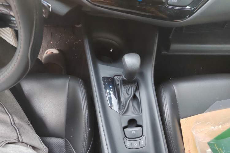 Used Toyota IZOA 2021 2.0L Yixing Version
