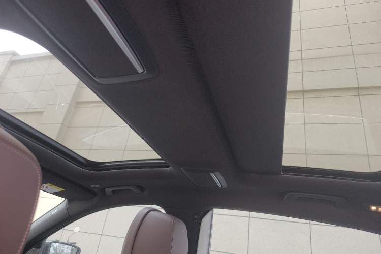 Used BMW 7 Series 2018 740Li M Sport Package Leading Model Headliner