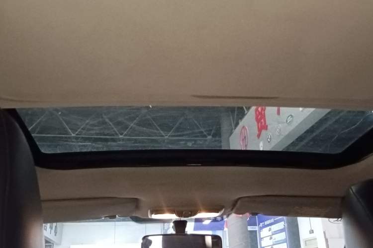 Used Geely Auto Diamond 2016 1.5L Manual Elite Version China IV Standard