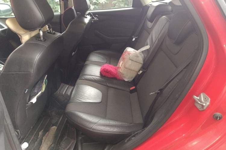 Used Ford Focus 2012 Hatchback 1.6L Automatic Fashion Edition
