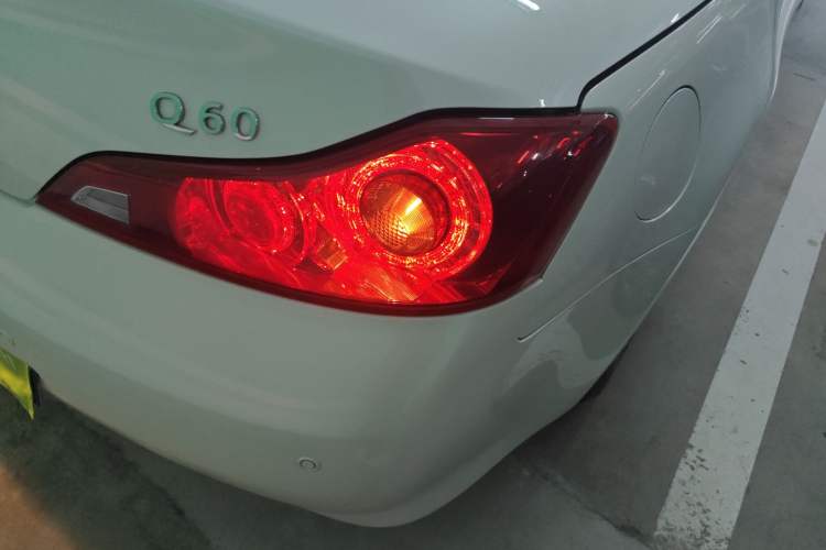 Used Infiniti Q60 2013 3.7L
