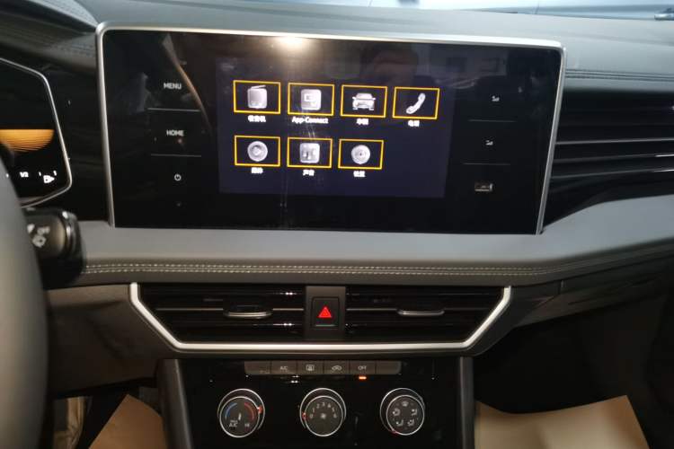 Used Volkswagen Sagitar 2025 Facelifted 300TSI DSG Flyover Edition