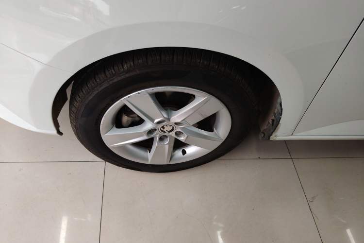 Used Skoda Fabia 2017 1.4L Automatic Car Enjoy Edition