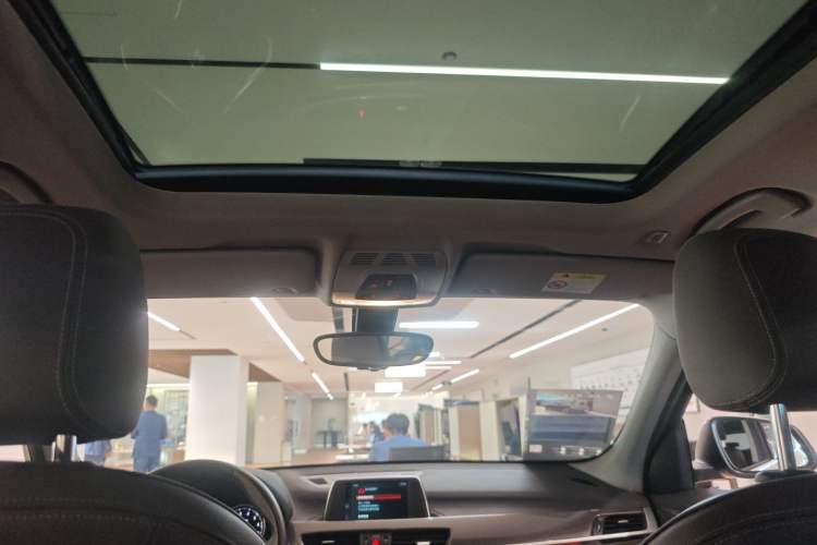 Used BMW X1 2018 sDrive18Li Luxury Model Headliner