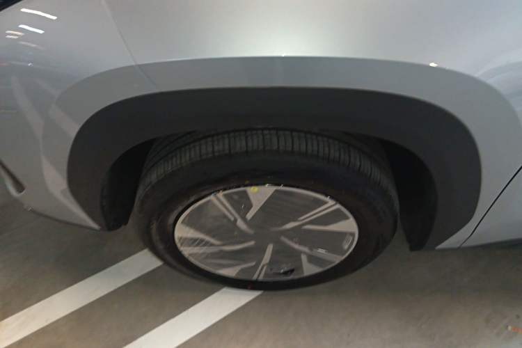 Used Geely Auto FX11 2025 4th Generation 1.5TD DCT – The Start Exterior 1