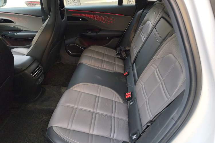 Used Hongqi EH7 2024 690 Pro
