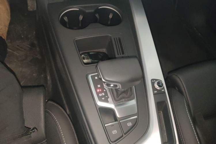 Used Audi A4L 2023 40 TFSI Fashion Dynamic Model