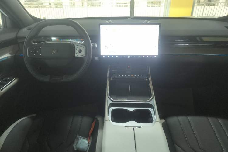 Used JETOUR Shanhai Shanhai L6 2024 1.5TD DHT MAX
