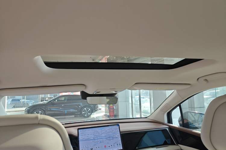 Used BYD Xia 2025 DM-i 1.5T 180km Beyond Edition
