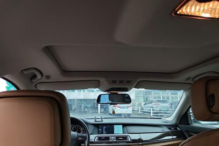 Used BMW 7 Series 2009 740Li Leading Model Headliner