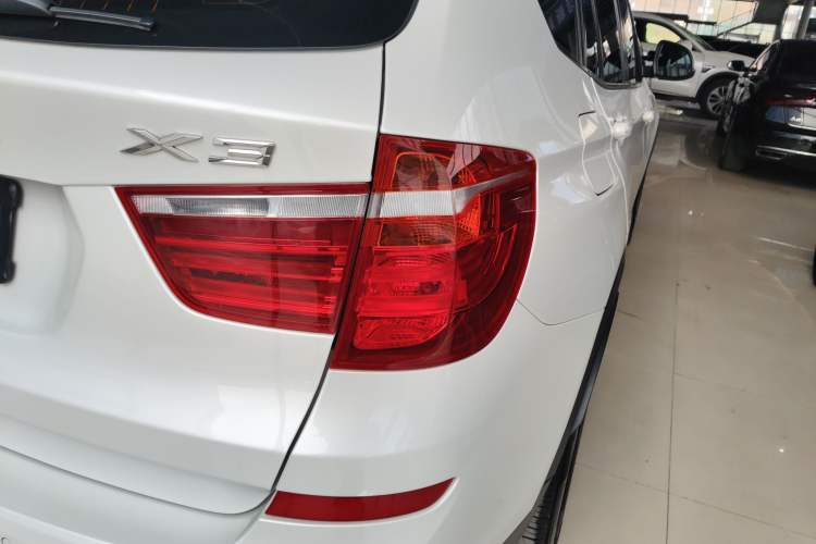 Used BMW X3 2016 sDrive20i
