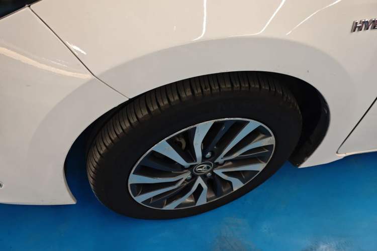 Used Toyota Corolla 2017 Revised Dual-Engine 1.8L E-CVT Leading Edition