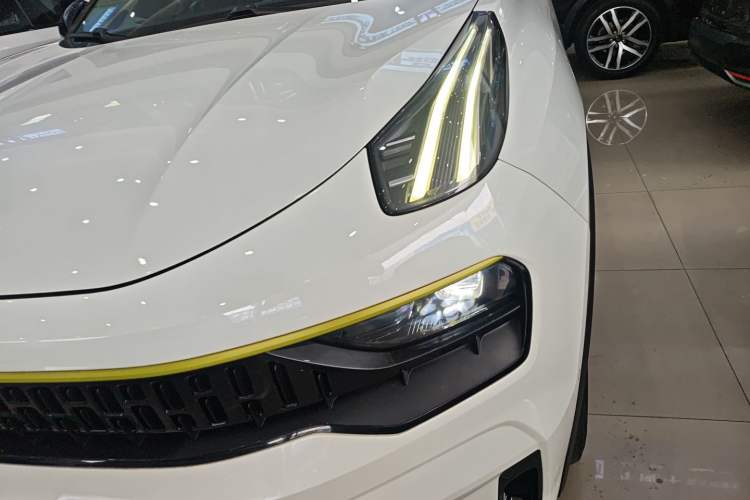 Used Lynk & Co 05 2020 2.0TD Two-Wheel Drive Shine Halo