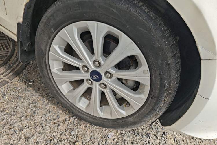 Used Ford Escort 2017 Happiness Edition 1.5L Automatic Fashion Version