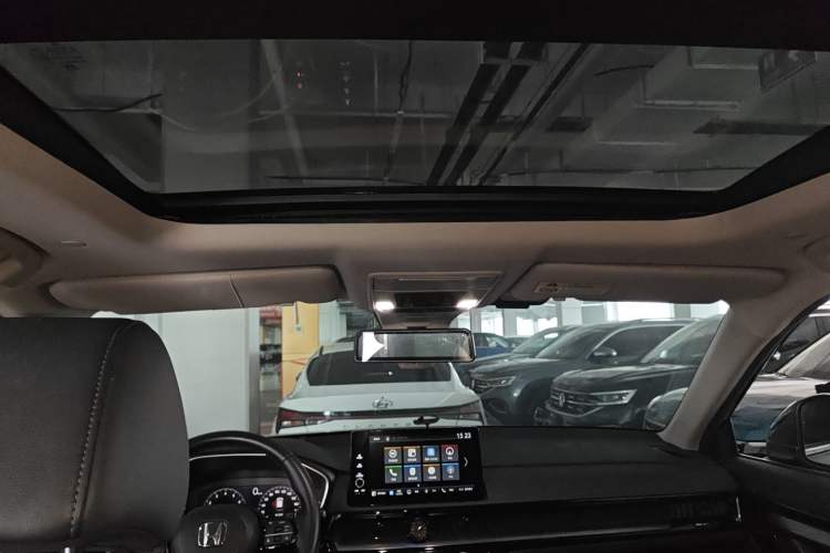 Used Honda CR-V 2023 240TURBO Two-Wheel Drive Deluxe Edition 7 Seats