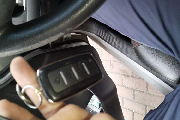 Used Chevrolet Sail 2013 Sedan 1.2L Manual Fashionable Happiness Edition