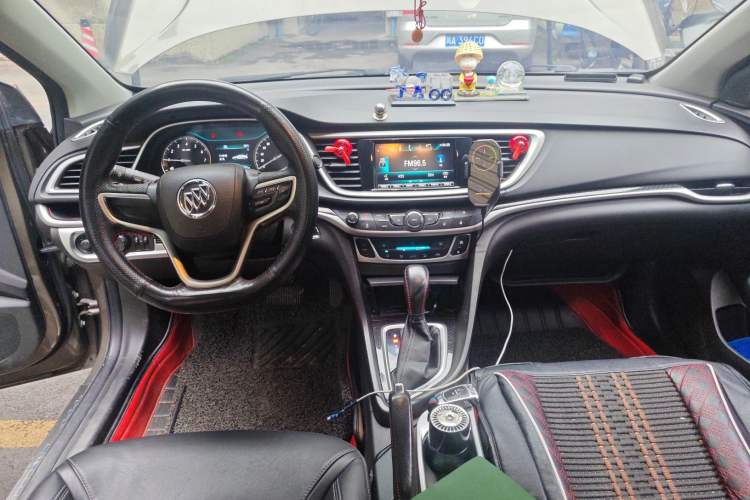 Used Buick GT 2015 15N Automatic Deluxe Edition Center Console