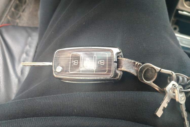 Used Volkswagen Lavida 2013 1.4TSI Manual Comfort Edition Vehicle Key