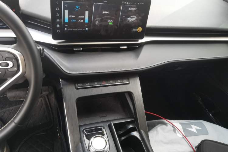 Used Haval H6 New Energy 2023 DHT-PHEV 110KM Long-Range Edition Audio And AC Panel