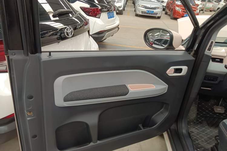 Used Chery New Energy QQ Ice Cream 2022 170km Sundae Phosphate Lithium-Ion