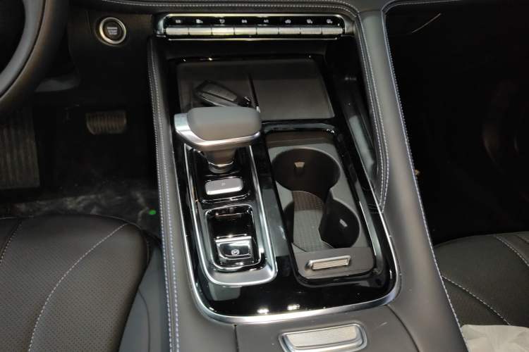 Used Geely Auto Preface 2026 Model Oriental Yao 1.5TD Kunlun Edition
