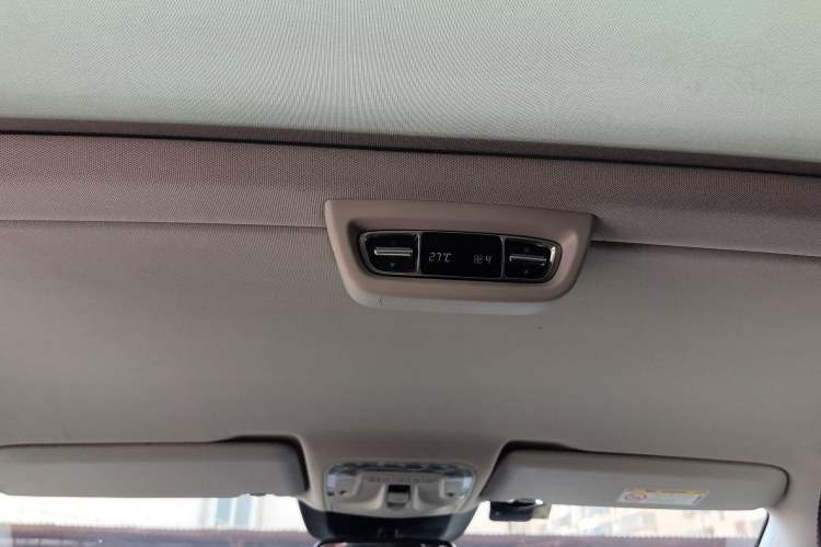 Used Mercedes-Benz V-Class 2017 V 260 L Prestige Extended Edition