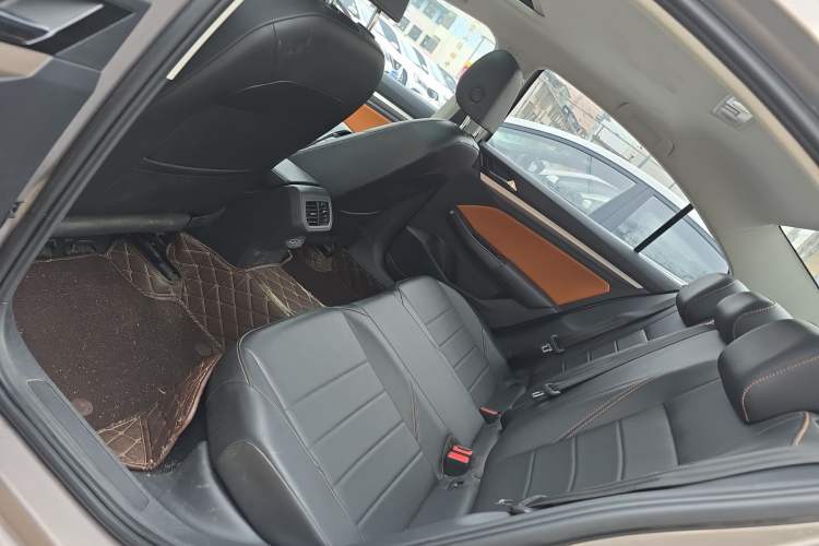 Used Volkswagen Bora 2023 200TSI DSG Enjoyment Edition Left Rear Seat