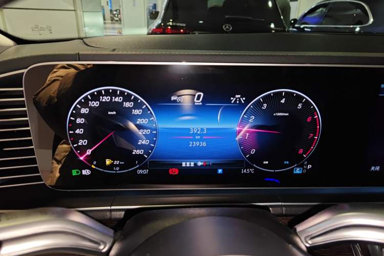 Used Mercedes-Benz GLE 2024 GLE 350 4MATIC Stylish Model
