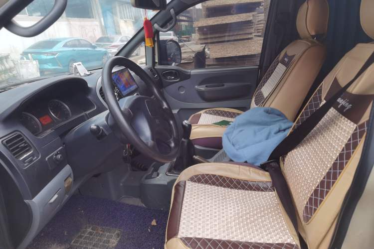 Used FORTHING Lingzhi 2013 M3 1.6L 7-seat Standard Model Left Front Seat