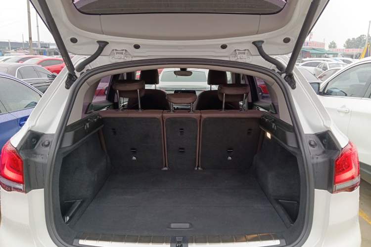 Used BMW X1 2020 sDrive20Li Premium Edition Trunk