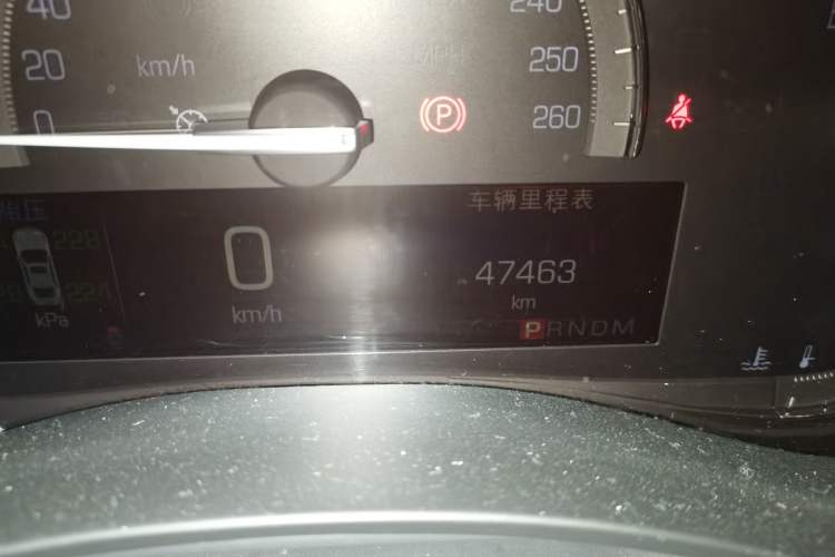 Used Cadillac ATS-L 2017 28T Tech Edition Odometer Close Up