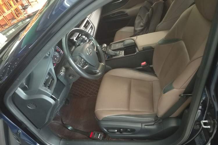 Used Lexus ES 2021 300h Excellence Edition