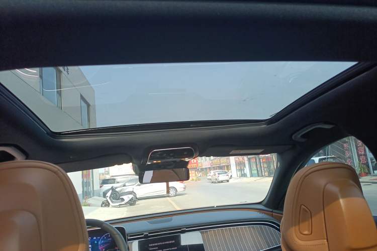 Used Mercedes-Benz E-Class 2025 E 300 L Stylish Model Headliner