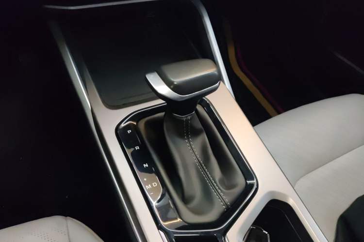 Used Geely Auto Emgrand 2022 4th Generation 1.5L CVT Flagship Model
