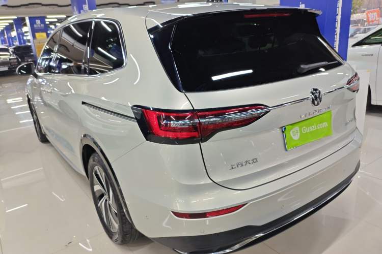 Used Volkswagen Viloran 2024 330TSI Luxury Edition
