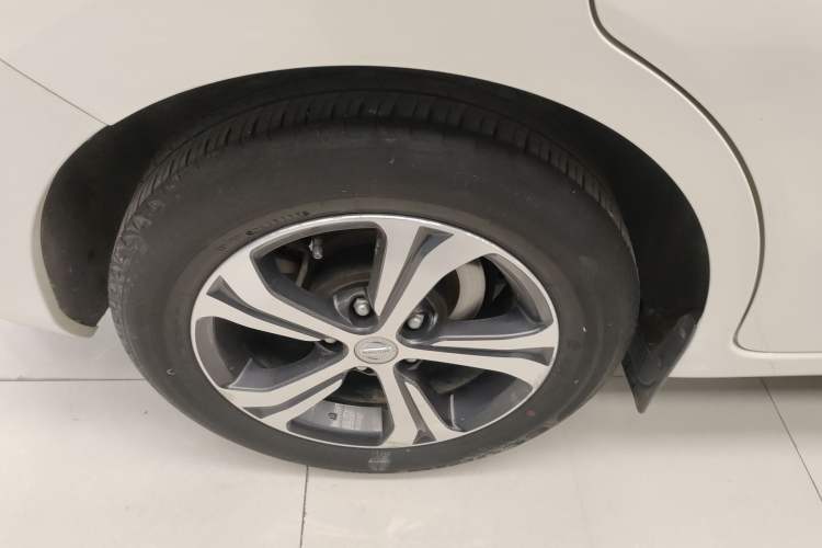 Used Nissan Tiida 2020 1.6L CVT Smart Drive Edition Exterior 8