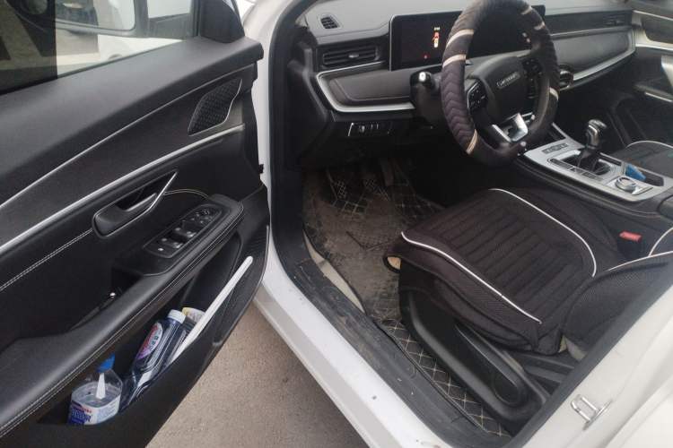 Used JETOUR X70 PLUS 2021 Revised Version 1.5T Manual 5-Seater Driver Seat