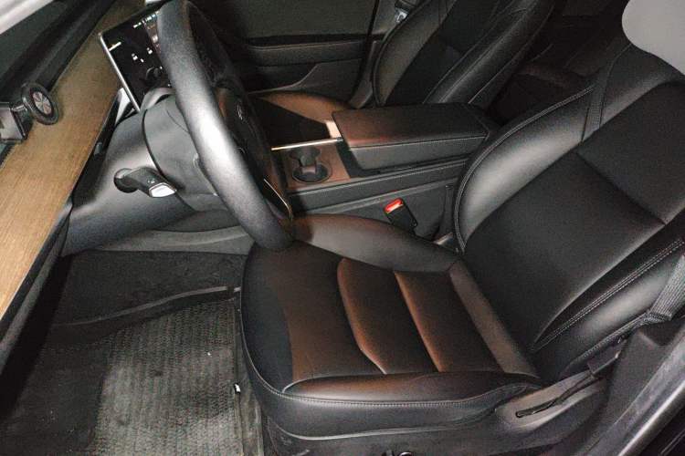 Used Tesla Model 3 2022 Rear-Wheel-Drive Version
