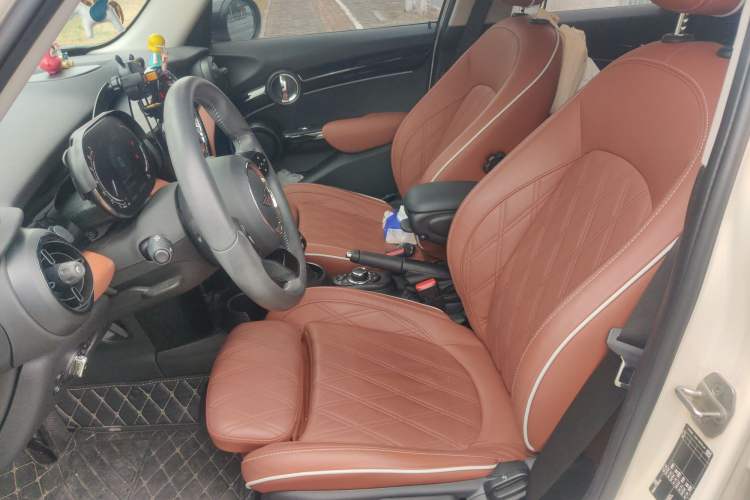 Used MINI MINI 2022 1.5T COOPER Artist Five-Door Edition
