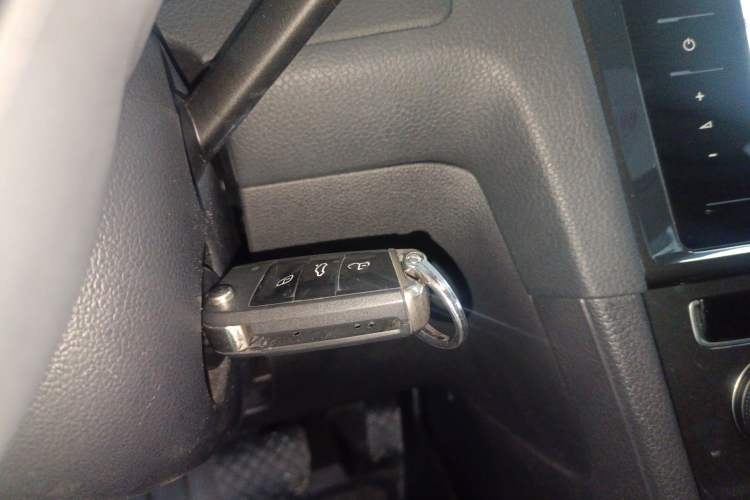 Used Volkswagen Golf 2020 200TSI DSG Comfortable and Ambitious Edition