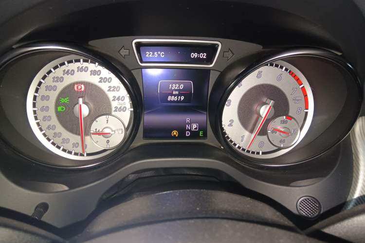 Used Mercedes-Benz GLA 2015 GLA 220 4MATIC Fashion Model
